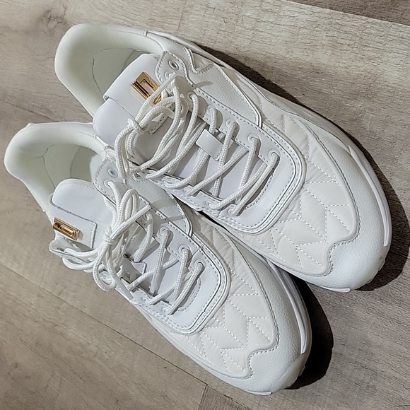 Karl Lagerfeld Paris white sneaker - Picture 6 of 6